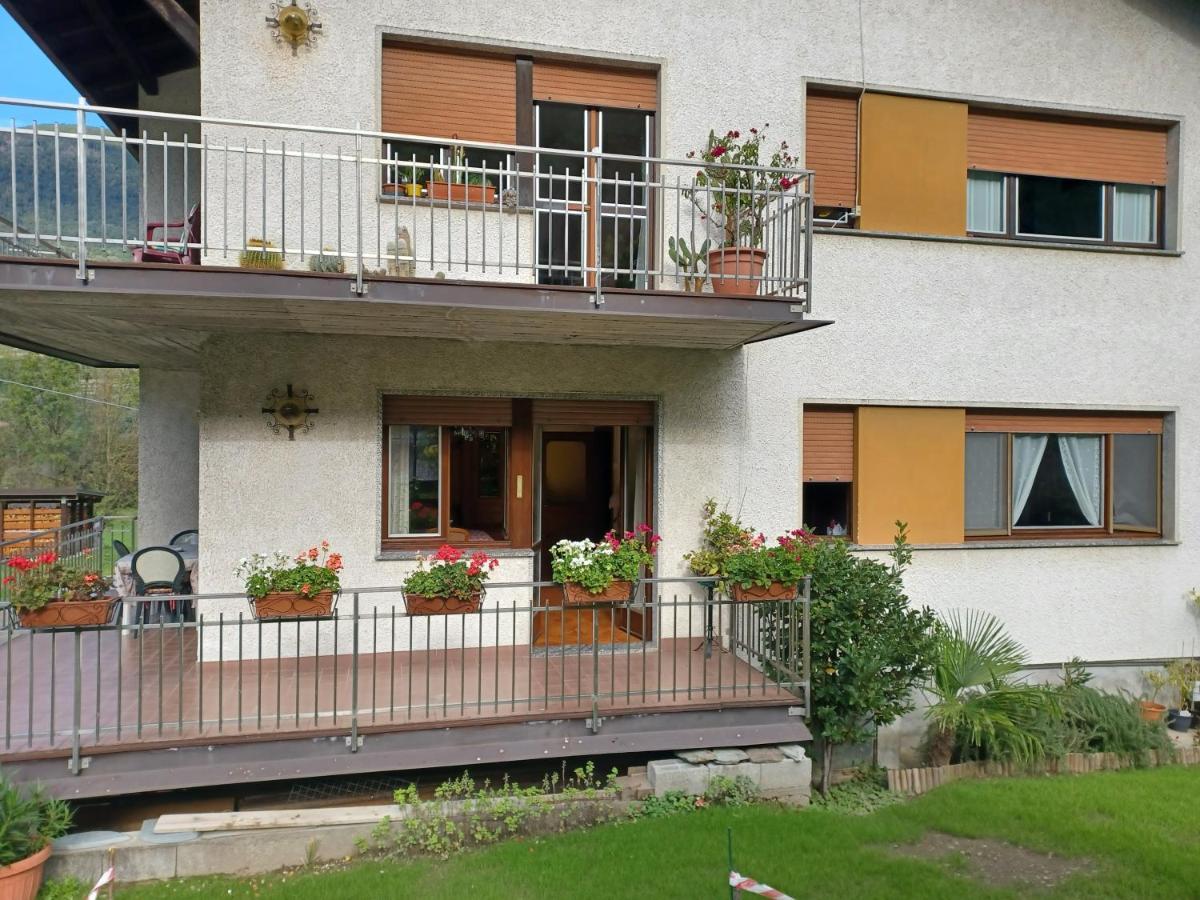 B & B Sentiero Valtellina Castello dell'Acqua Экстерьер фото
